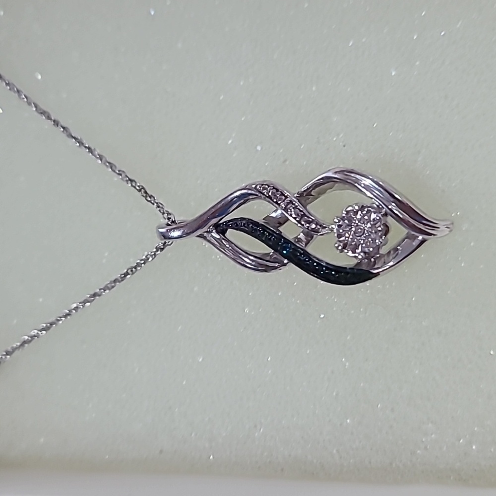 Kay Jewelers Blue And White Diamonds Sterling Silver Infinity Pendant Chain